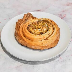 Roulé Pistache et Framboise - Boulangerie Le 111